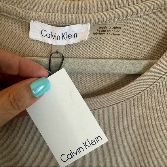 Calvin Klein Women’s Scoop Neck Long Sleeve Cold Shoulder Tan Blouse Size Large - Picture 12 of 13